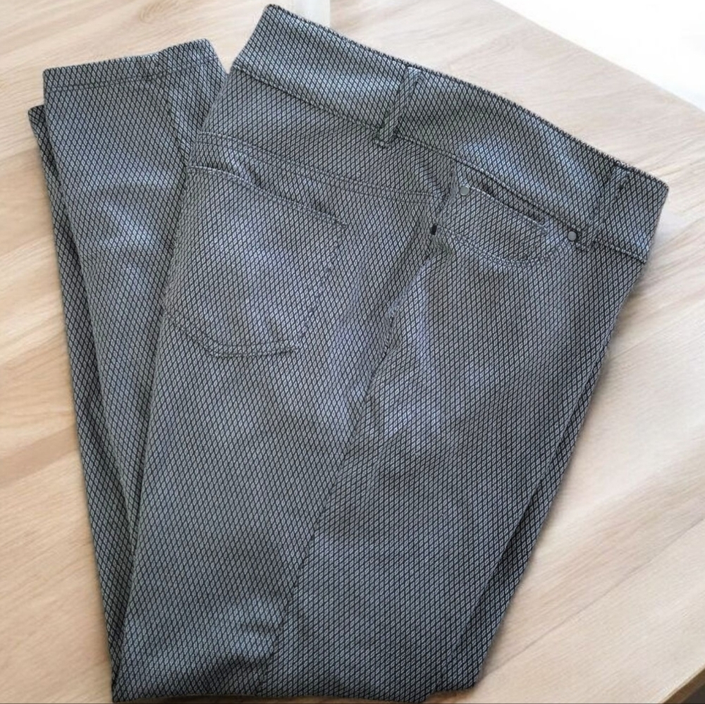 Patterned Stretch Pants - Picture 12 of 12